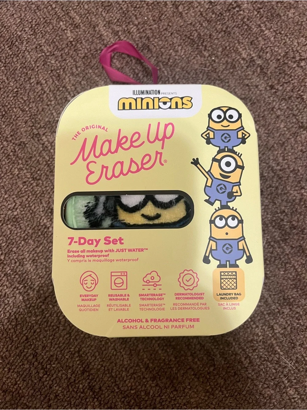 Makeup eraser Minions 7 day set NWT